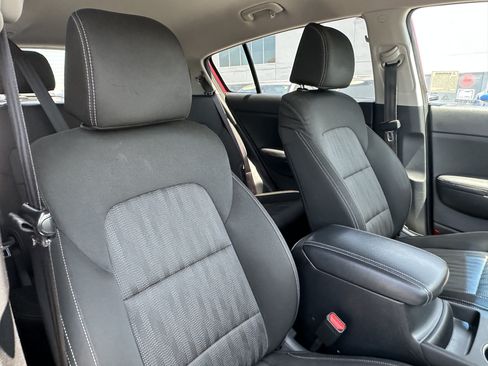 Used 2020 Kia Sportage LX FWD image 17