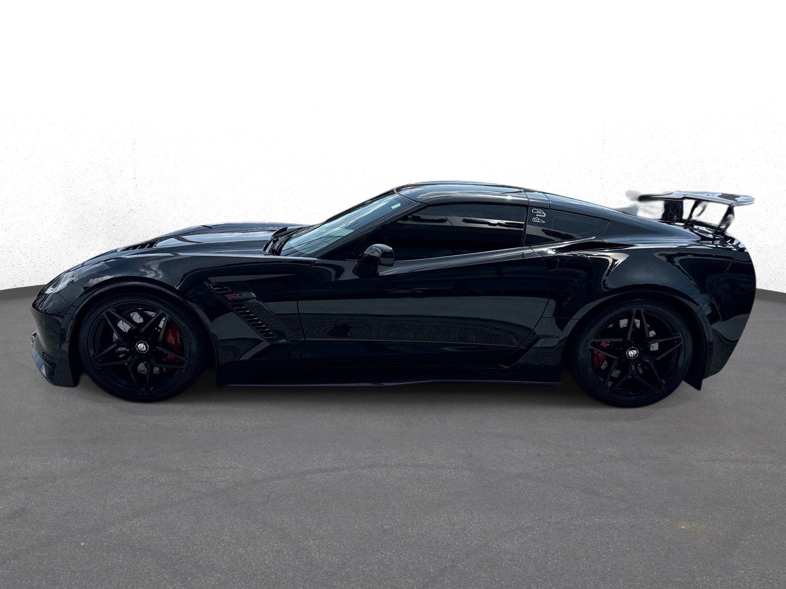 Used 2016 Chevrolet Corvette Z06 w/ 2LZ Preferred Equipment Group RWD image 6