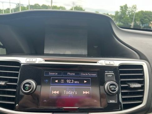 Used 2014 Honda Accord EX-L image 18