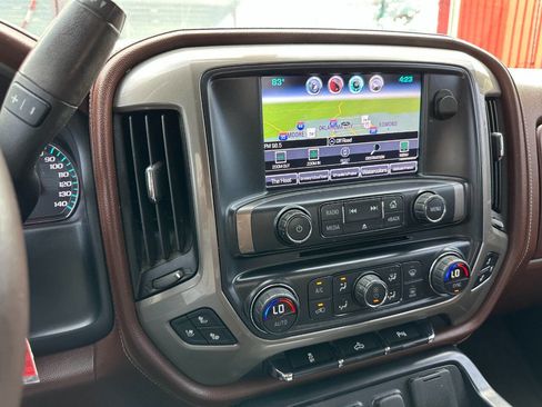 Used 2016 Chevrolet Silverado 1500 High Country image 5