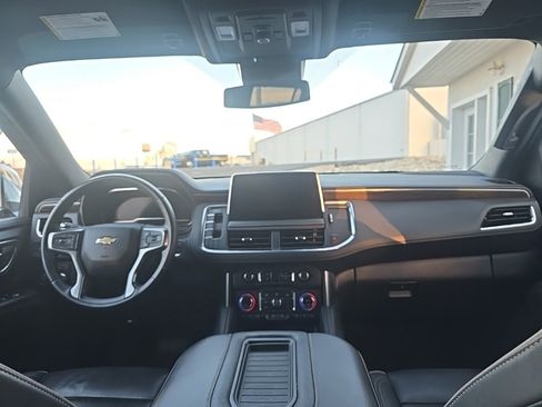 Used 2024 Chevrolet Suburban Premier image 26