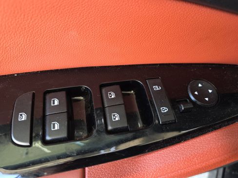 Certified 2025 Kia Sportage SX image 22