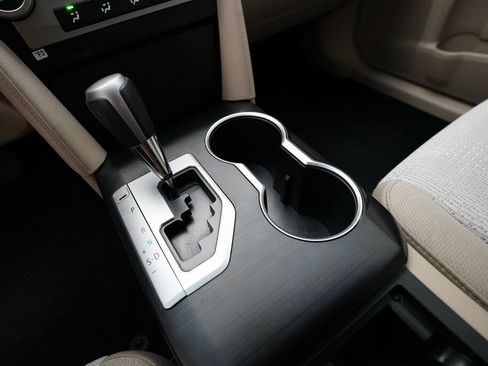 Used 2012 Toyota Camry LE image 16