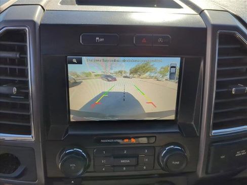 Used 2015 Ford F150 XLT w/ Equipment Group 302A Luxury image 21