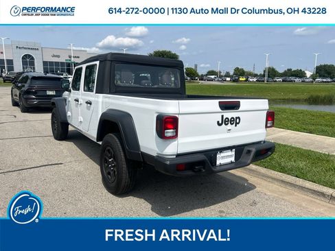 Used 2025 Jeep Gladiator Sport AWD/4WD image 6