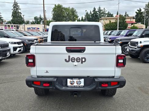 Used 2020 Jeep Gladiator Rubicon AWD/4WD image 6