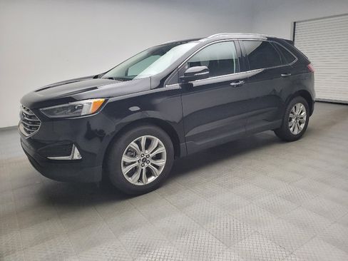 Used 2024 Ford Edge Titanium w/ Equipment Group 301A AWD/4WD image 2