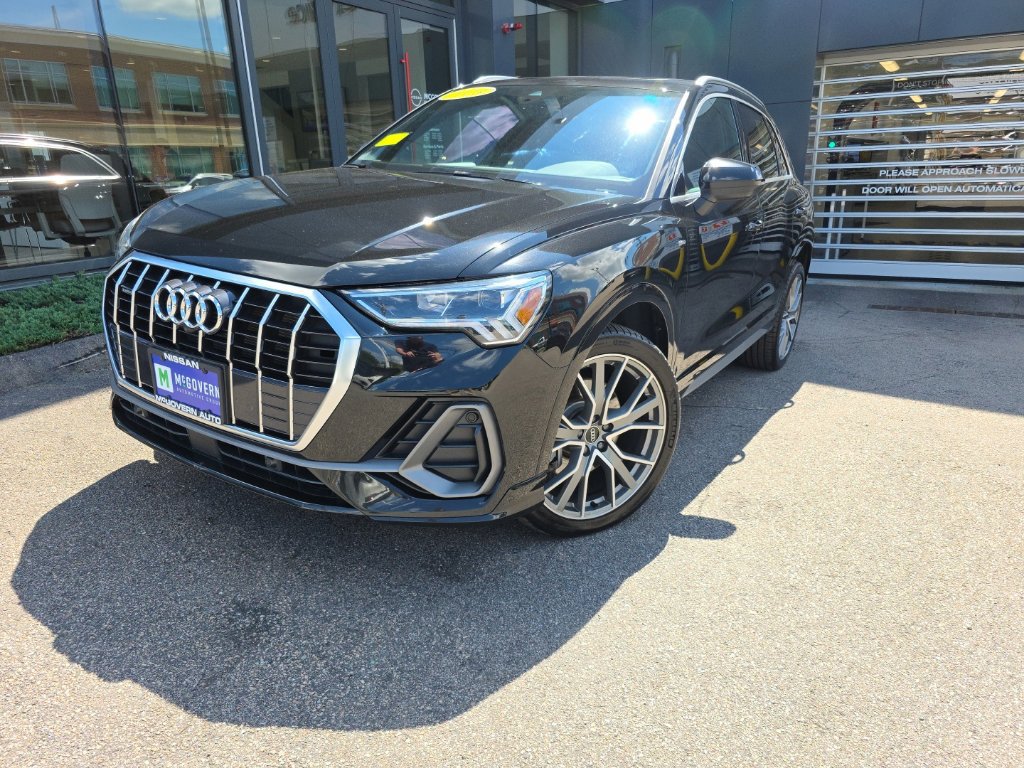 Used 2023 Audi Q3 2.0T Premium Plus AWD/4WD image 2