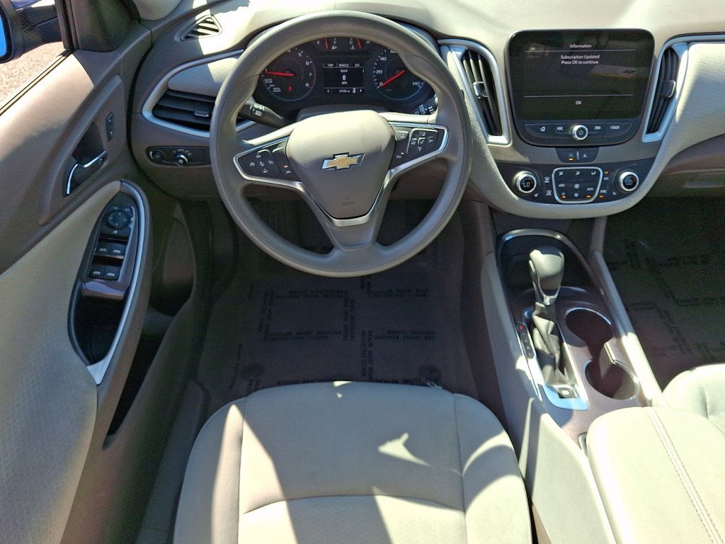 Used 2023 Chevrolet Malibu LT FWD image 22