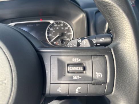 Used 2024 Nissan Rogue S image 15