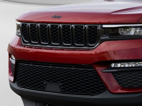 New 2025 Jeep Grand Cherokee Limited w/ MOPAR Finishing Package AWD/4WD image 11
