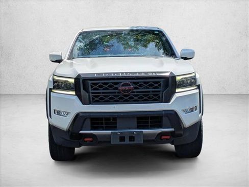 Used 2022 Nissan Frontier Pro-X RWD image 2