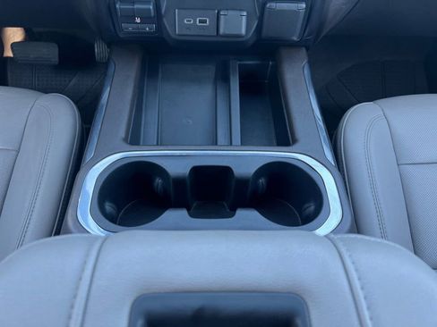 Used 2021 Chevrolet Silverado 2500 LTZ w/ LTZ Convenience Package RWD image 11