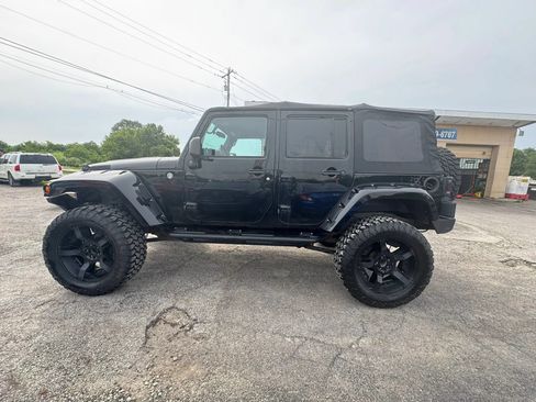Used 2015 Jeep Wrangler Unlimited Sport AWD/4WD image 3