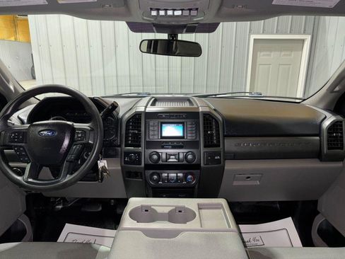 Used 2020 Ford F250 XL w/ Power Equipment Group image 17