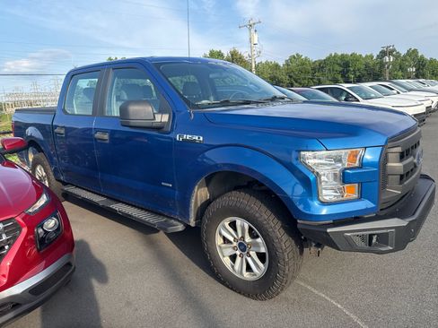 Used 2017 Ford F150 XL w/ Equipment Group 101A Mid AWD/4WD image 6
