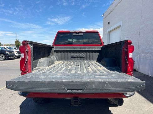 Used 2022 Chevrolet Silverado 3500 High Country w/ Technology Package AWD/4WD image 33