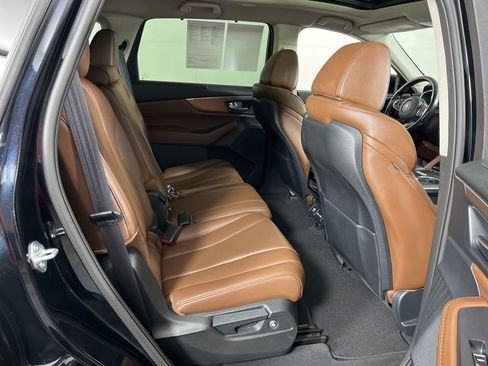 Used 2023 Acura MDX SH-AWD w/ Technology Package image 8