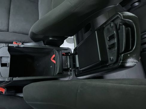 Used 2021 Dodge Durango SXT w/ 3rd Row Seating Group RWD image 24