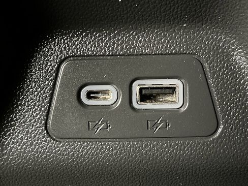 Certified 2023 Buick Envision Preferred image 11