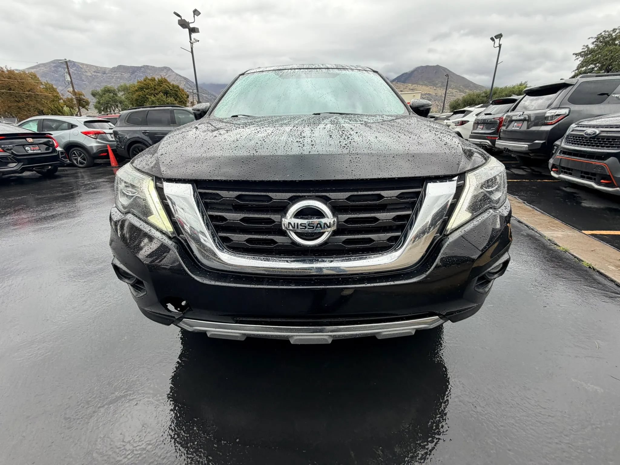 Used 2020 Nissan Pathfinder SL AWD/4WD image 8