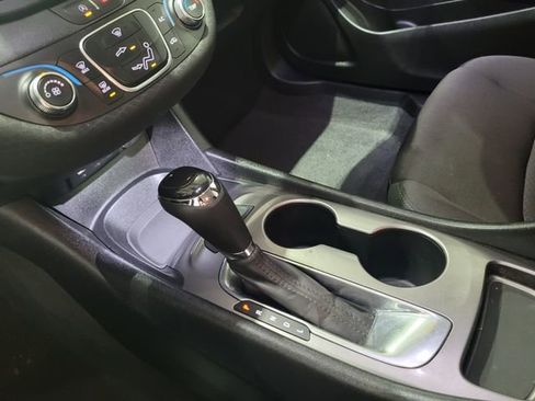 Used 2020 Chevrolet Malibu LS image 30