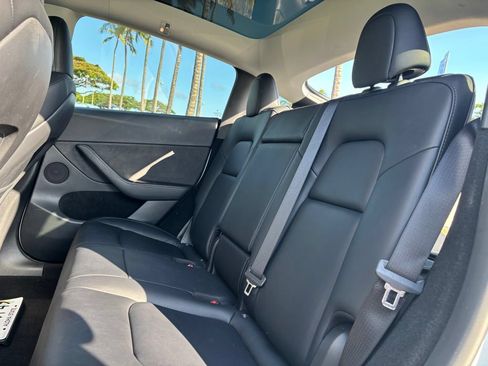 Used 2023 Tesla Model Y Long Range AWD/4WD image 10