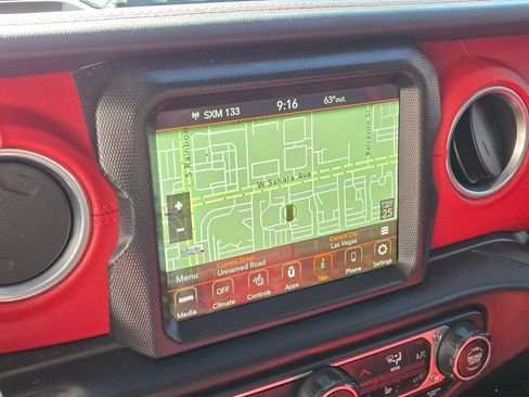 Used 2023 Jeep Wrangler Unlimited Rubicon 4xe AWD/4WD image 25