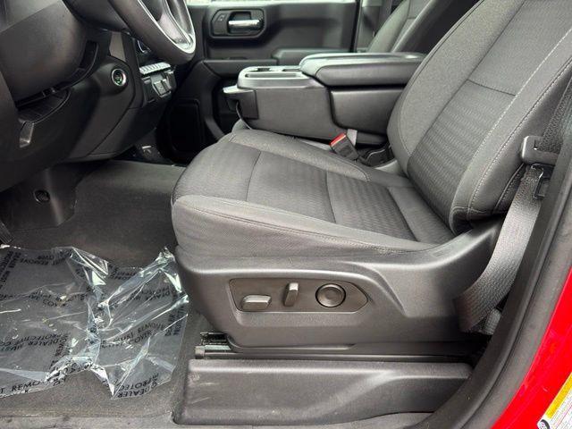 Used 2023 Chevrolet Silverado 1500 Custom w/ LPO, Dark Essentials Package AWD/4WD image 5