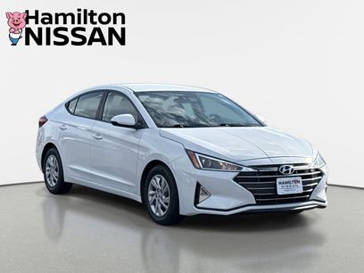 Used 2020 Hyundai Elantra SE w/ Cargo Package (C1)