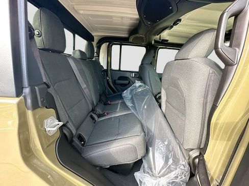 New 2026 Jeep Gladiator Sport AWD/4WD image 28