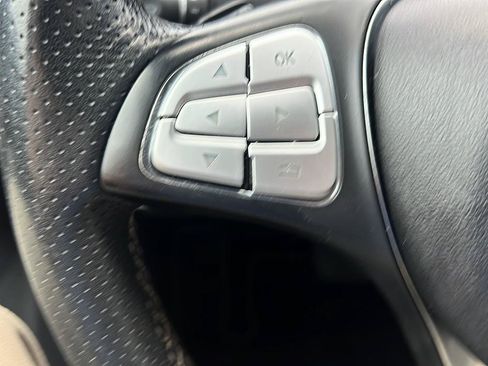 Used 2018 Mercedes-Benz CLA 250 image 34