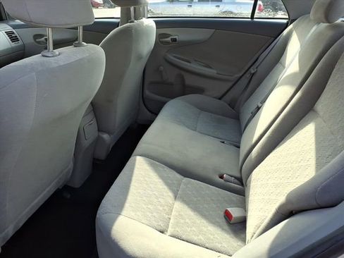 Used 2009 Toyota Corolla image 9