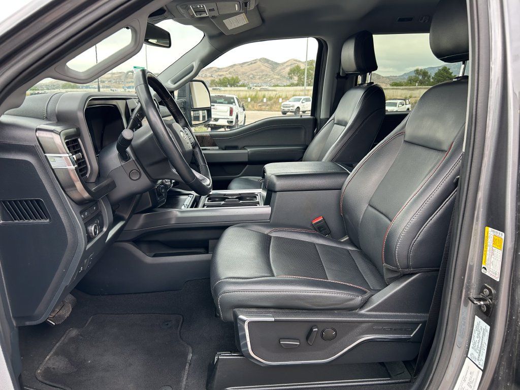 Used 2024 Ford F350 Lariat AWD/4WD image 8