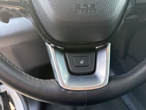 Certified 2025 Honda Pilot Elite image 26