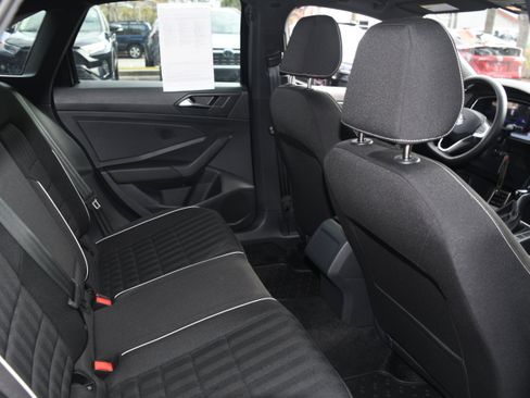 Used 2023 Volkswagen Jetta Sport image 17