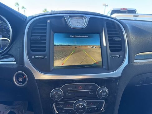 Certified 2022 Chrysler 300 Touring L w/ Comfort Group image 23