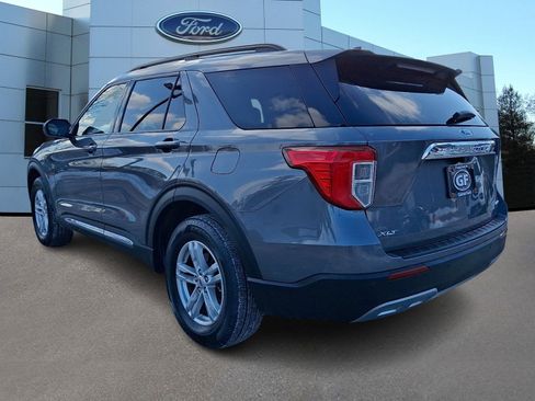 Certified 2023 Ford Explorer XLT w/ Equipment Group 202A image 5