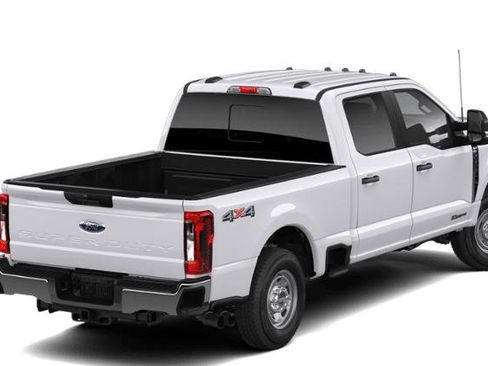 New 2026 Ford F250 XL w/ XL Chrome Package image 4
