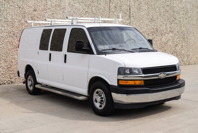 Used 2018 Chevrolet Express 2500 w/ Driver Convenience Package RWD image 6