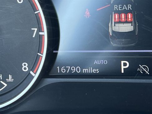 Certified 2025 Nissan Rogue SV image 14