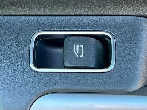 Certified 2025 Mercedes-Benz GLB 250 4MATIC image 35