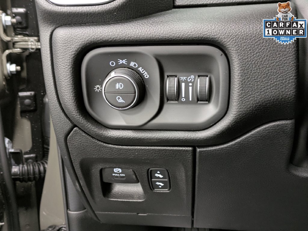 Used 2026 RAM 1500 Laramie AWD/4WD image 22