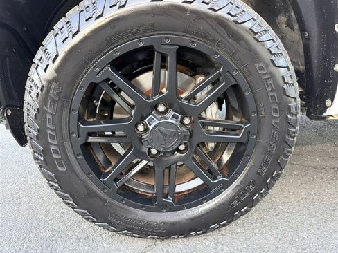 Used 2014 Toyota Tundra Limited image 9