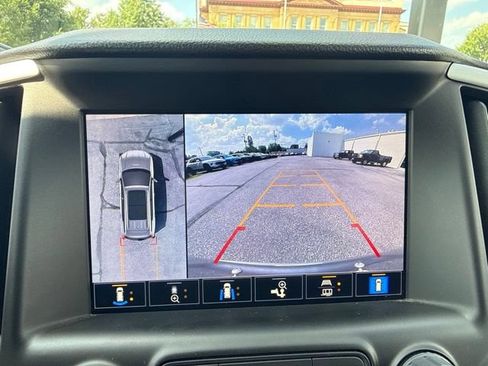 Used 2024 GMC Terrain SLT w/ Tech Package AWD/4WD image 22