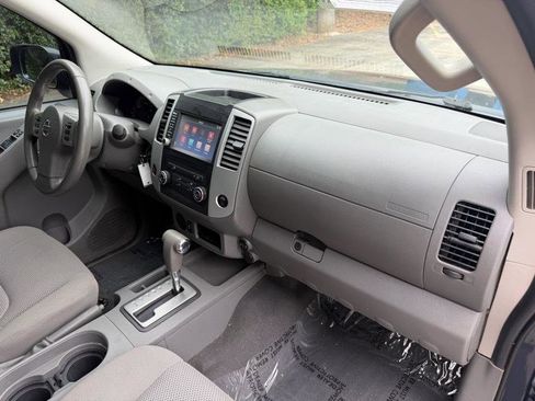 Used 2019 Nissan Frontier SV RWD image 25