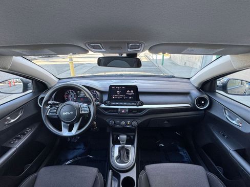 Used 2023 Kia Forte LXS w/ LXS Technology Package image 31