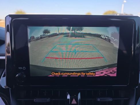 Used 2026 Toyota Corolla Cross SE image 22