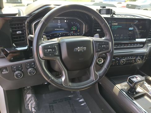 Used 2022 Chevrolet Silverado 1500 ZR2 AWD/4WD image 18