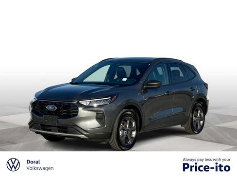 Used 2025 Ford Escape ST-Line AWD/4WD image 1